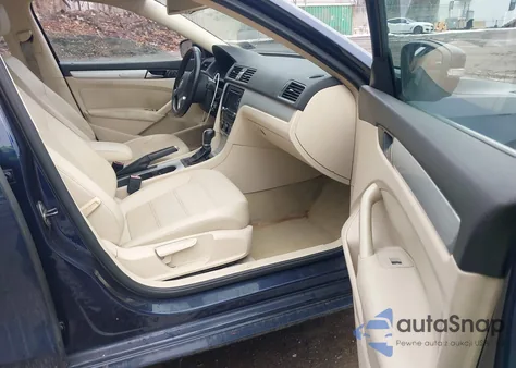 2013 Volkswagen Passat 2.5L Se z USA, uszkodzony, nr VIN 1VWBH7A38DC078191